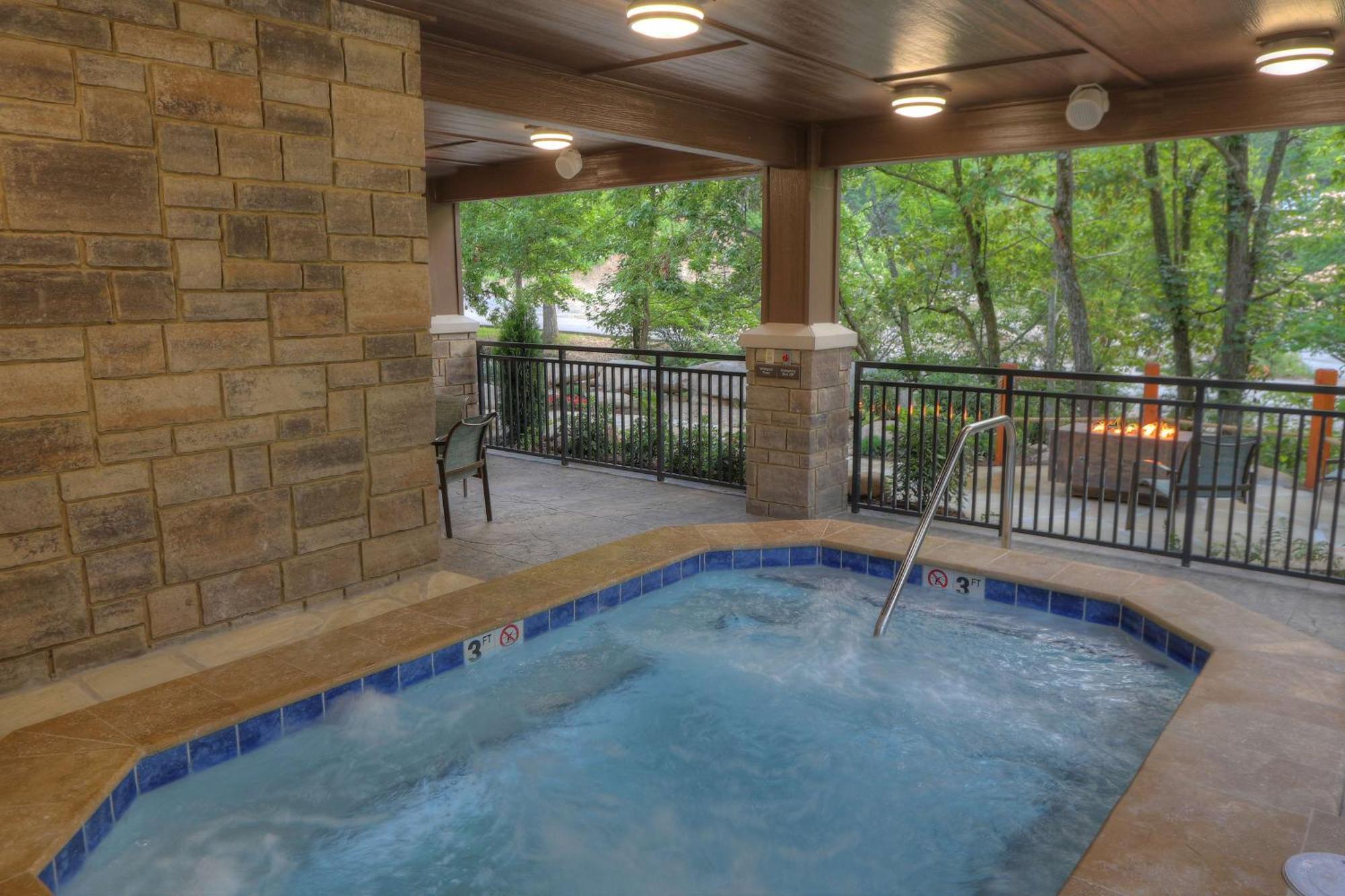 Hampton Inn Gatlinburg Historic Nature Trail, Tn Екстер'єр фото